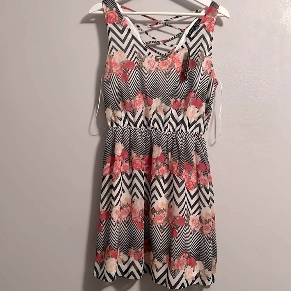 NWT Sweet Rain - floral dress stripes size M